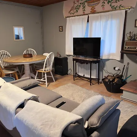 η μεγάλη χαρούμενη αρκούδα *