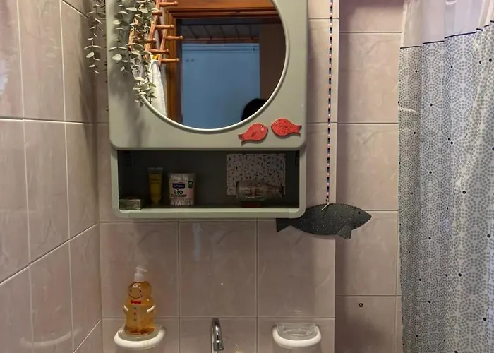 η μεγάλη χαρούμενη αρκούδα Pavliani